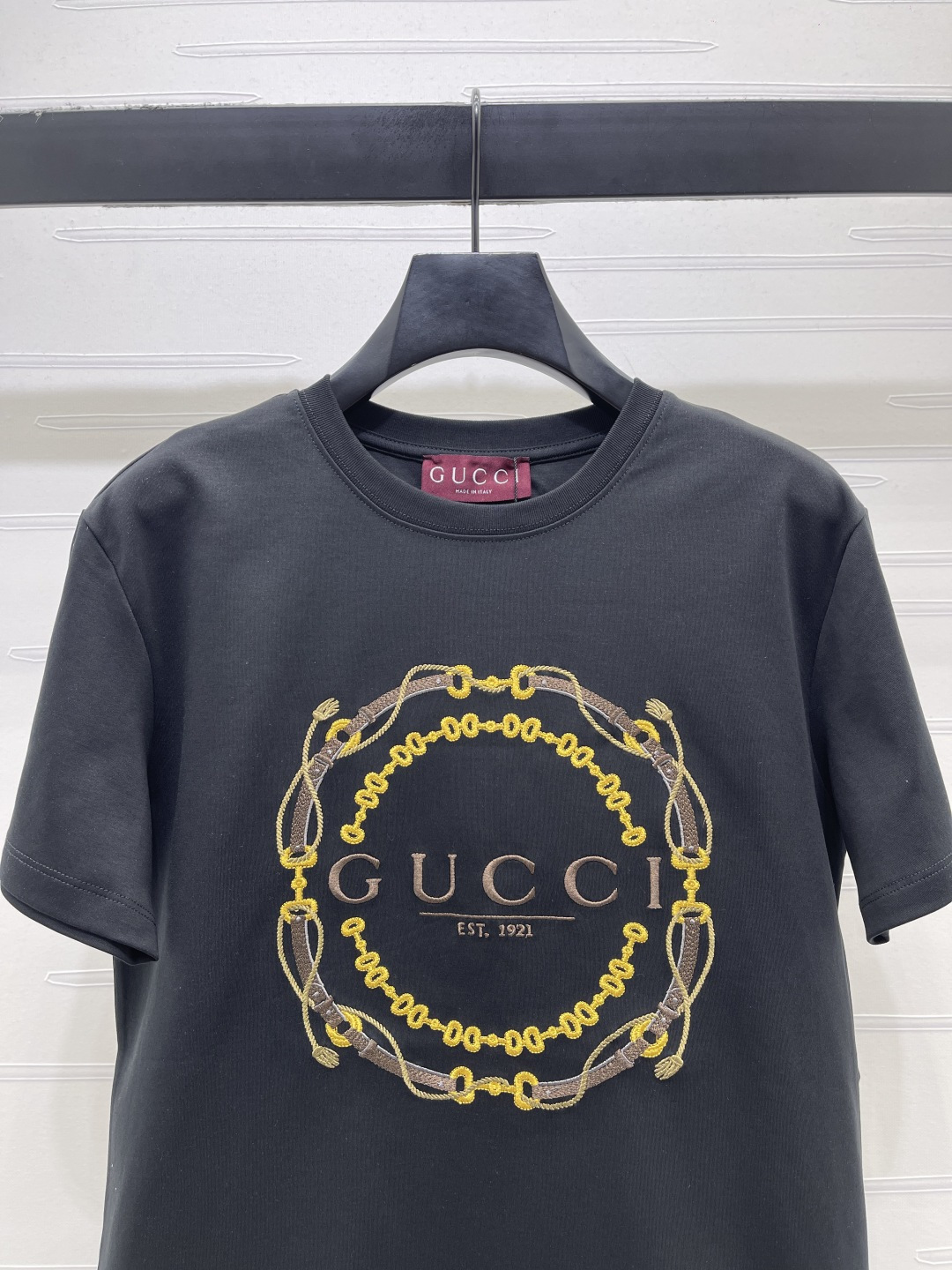 Women's short sleeves